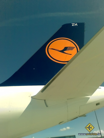 Airbus A320-214